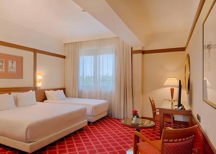 Nh Carpegna Otel 4*