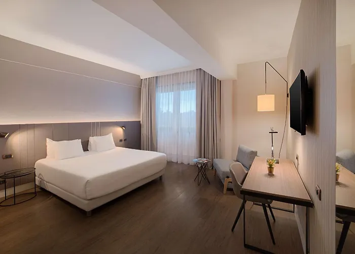Nh Carpegna Hotel