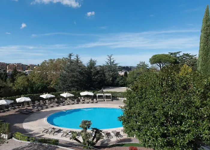 Nh Carpegna Hotel
