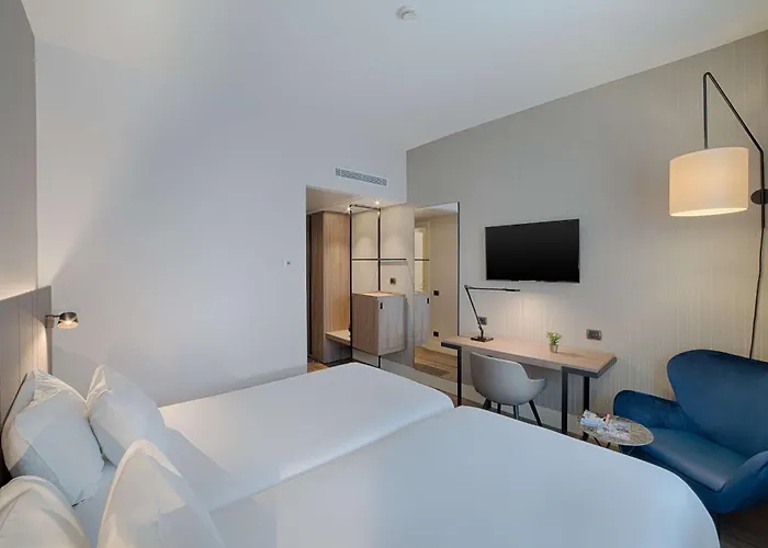 Otel Nh Carpegna