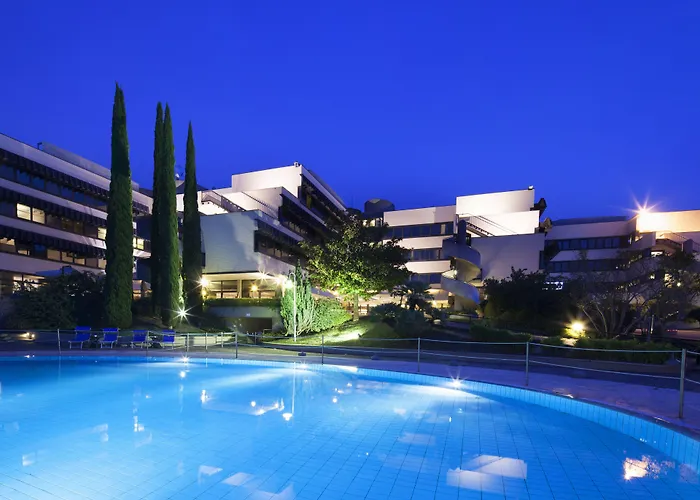 Nh Carpegna Otel