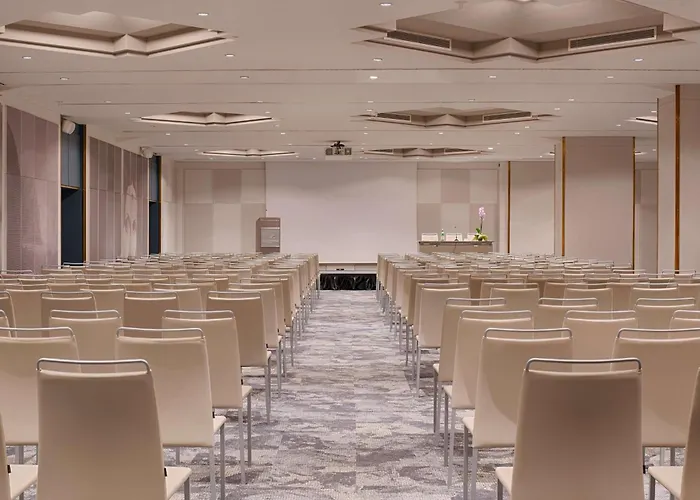 Отель Nh Carpegna Рим