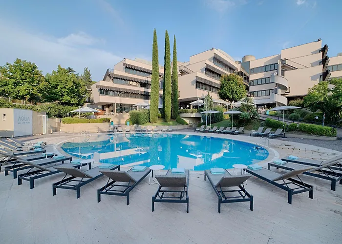 Hotel Nh Carpegna 4*